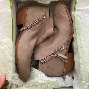 Sam Edelman Packer bootie never worn in original box